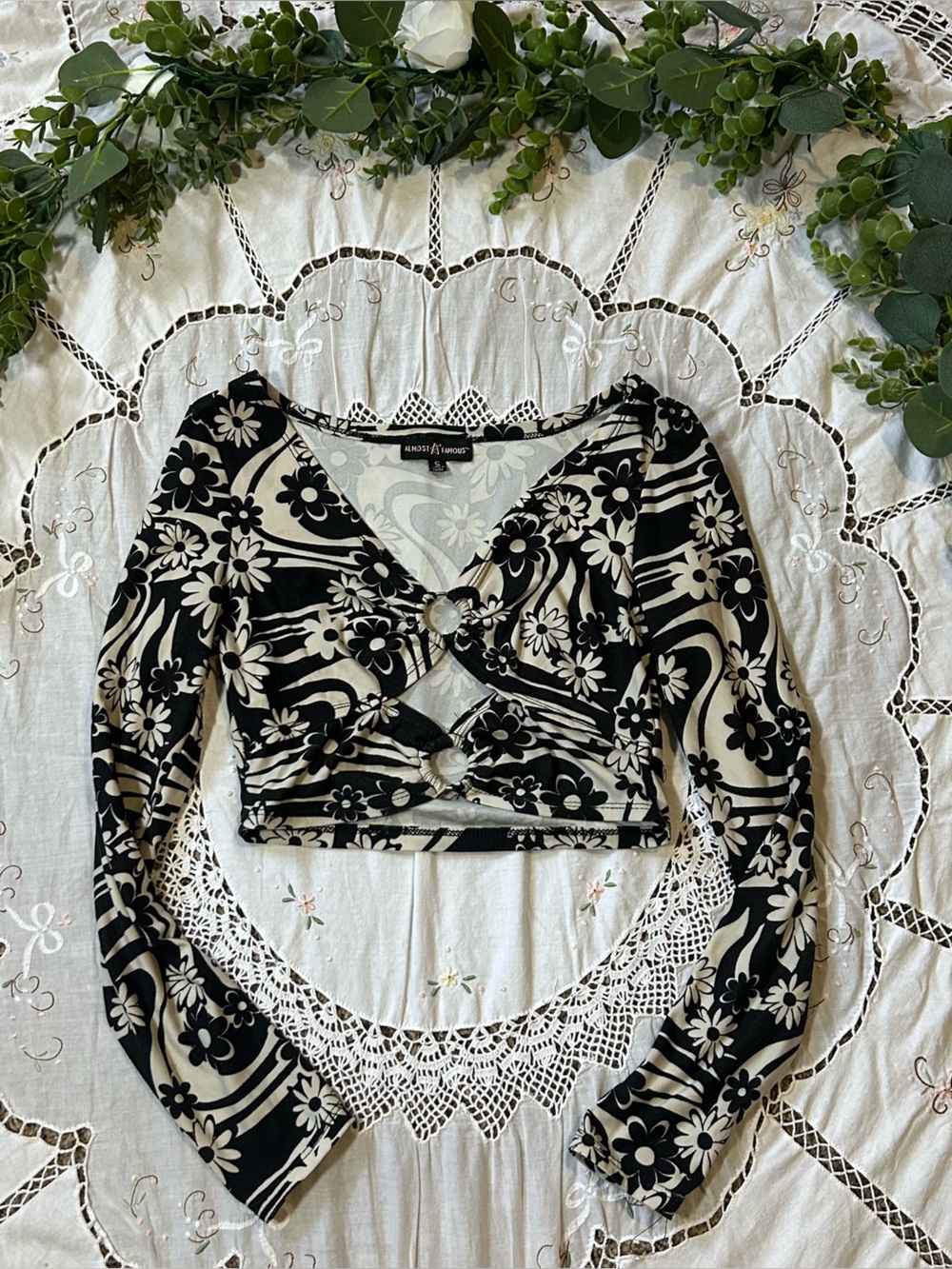 Almost Famous crop top